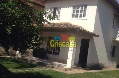Bela casa duplex em terreno inteiro, independente, 3 quartos