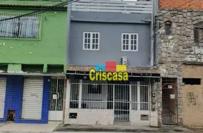 Sobrado com 1 dormitório para alugar, 50 m² por r$ 1.100,00/mês - centro - macaé/rj