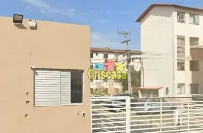 Apartamento com 2 dormitórios à venda, 60 m² por r$ 140.000,00 - virgem santa - macaé/rj