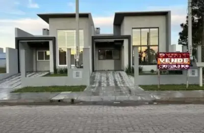 Casa a venda com 3 dormitórios  e piscina no centro - imbé/rs