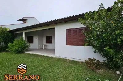 Residência  próxima ao mar na praia de santa terezinha em imbé