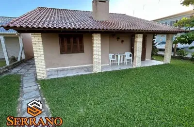 Casa de esquina próxima da beira-mar em mariluz - imbé