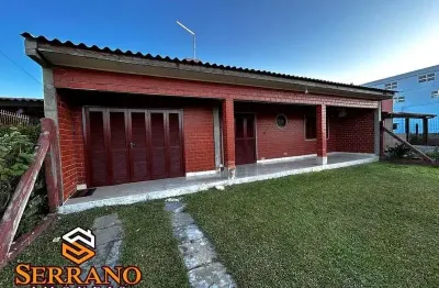 Bela residência à venda na praia de mariluz em imbé. confira!