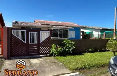Casa com piscina á venda na praia de mariluz em imbé-rs.