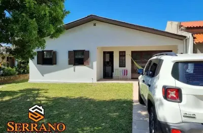 Casa à venda em região central da praia de mariluz. litoral de imbé - rs.