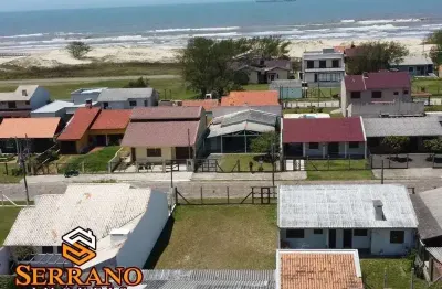 Terreno beira-mar localizado proximo ao centro da praia de imbé - rs.