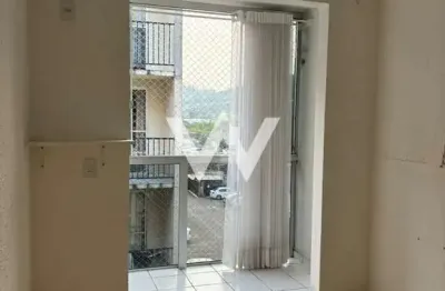 Apartamento com 2 quartos para alugar na Rua João Alfredo Kraemer, --, Roselândia, Novo Hamburgo por R$ 1.800