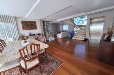 Luxuosa casa em condomínio à venda em curitiba-pr, uberaba: 4 quartos, 4 suítes, 3 salas, 7 banheiros, 5 vagas, 600m².