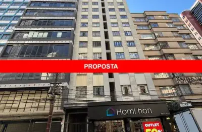 Apartamento à venda no centro de curitiba-pr: 3 quartos, 2 salas, 2 banheiros e 98,30 m² de área.