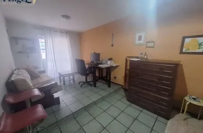 Apartamento à venda no centro de curitiba-pr:  aceita airbnb, 1 quarto, 1 sala, 1 banheiro. venha conferir!