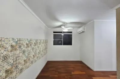 Apartamento com 3 dormitórios no residencial flamboyant – completo em armários!