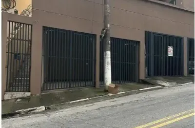 Casa para locação com 3 dormitórios no parque assunção – praticidade e acesso por duas ruas em taboão da serra
