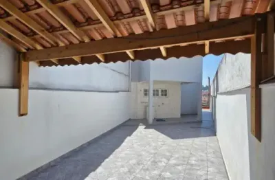 Linda casa de 120m², 2 dormitórios, 4 vagas de garagem, terraço para locação no intercap, taboão da serra / sp