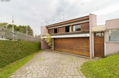 Casa para Venda em Curitiba, Vista Alegre, 4 dormitórios, 1 suíte, 6 banheiros, 2 vagas