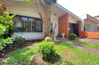 Casa com 3 quartos à venda na Rua Gaston Englert, 215, Vila Ipiranga, Porto Alegre
