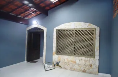 Casa com 2 quartos à venda na Vila Caiçara, Praia Grande 