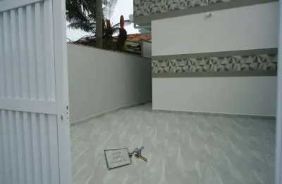 Casa padrão para venda em jardim real praia grande-sp