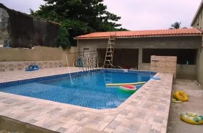 Casa com piscina próximo a praia para venda em praia grande 3 dormitórios sendo 1 suite