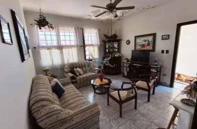 Casa à venda no Jardim Real, Praia Grande 