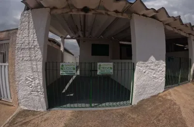 Casa com 2 dormitórios para alugar, 60 m² por r$ 1.100,00mês - vila fleming - são joão da boa vista