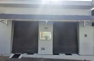 Casa comercial com 1 sala para alugar no Centro, São João da Boa Vista 