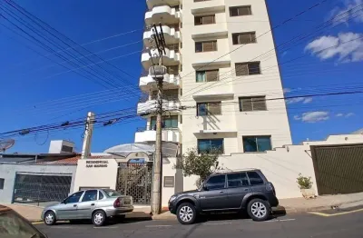 Apartamento com 3 dormitórios para alugar, 93 m² por r$ 3.340,00/mês - centro - são joão da boa vis