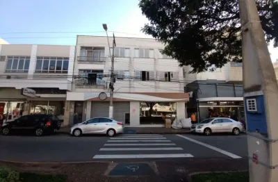 Apartamento com 3 dormitórios para alugar, 150 m² por R$ 1.550,00 mês - Centro - São João da Boa Vi