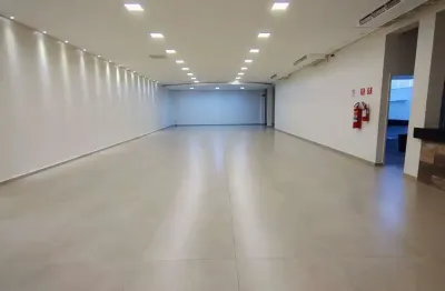 Casa comercial com 1 sala para alugar no Centro, São João da Boa Vista 