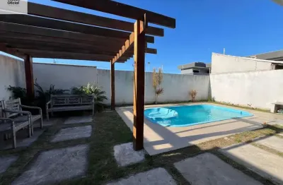 Casa linear com 3 suítes e piscina privativa, 2 km da praia de geribá.