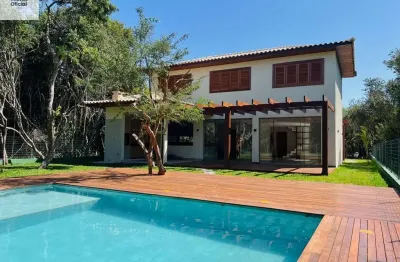 Casa  alto padrão em condomínio jardim do lago / búzios