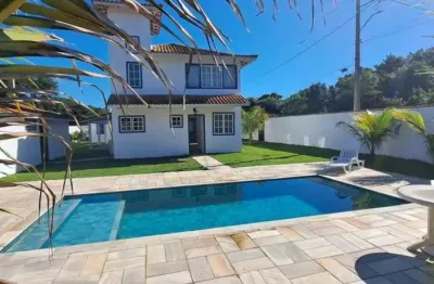 Casa padrão para aluguel em marina armação dos búzios-rj