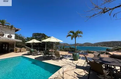 Casa alto padrão com vista incrível para praia da ferradura em búzios.