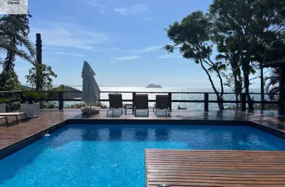 Casa alto padrão com vista para o mar em joão fernandes, búzios.