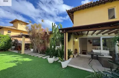 Casa em condomínio com 4 suítes e área de lazer, em ferradura, búzios.