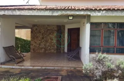 Casa com 4 quartos à venda no Quebec, Londrina 