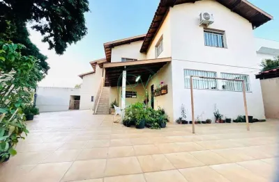 Casa com 6 quartos à venda no Quebec, Londrina 