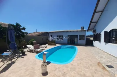 Casa com 3 quartos à venda na das rosas, 114, quinta dos açorianos, barra velha, 140 m2 por r$ 1.100.000