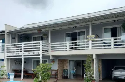 Casa com 3 quartos à venda na alagoas, 200, centro, balneário piçarras, 306 m2 por r$ 1.400.000