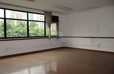 Oportunidade imperdível: sala comercial de 75m² ao lado da estação vila olímpia!