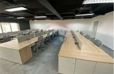 Espaço comercial de 186m² mobiliado e reformado no coração do itaim bibi!
