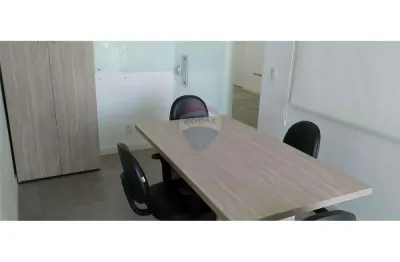 Excelente conjunto comercia plug and play  130 m mobiliado com 2 vagas!