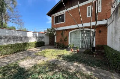 Vende-se casa no exclusivo bairro city boaçava , alto de pinheiros < são paulo