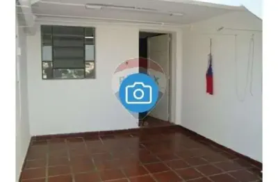 Sobrado com 150m² no alto da lapa: espaço, conforto e localização privilegiada