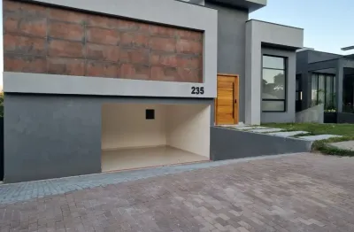 Casa de 552 m² de área construída na região do alphaville - grana viana!