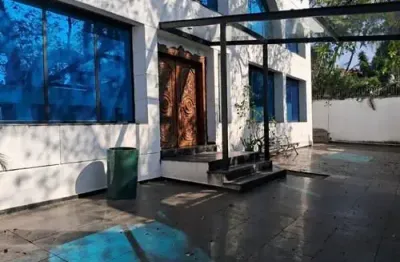 Casa comercial para alugar – 1.250m² – em frente ao jockey club – jardim everest, zona sul de são paulo