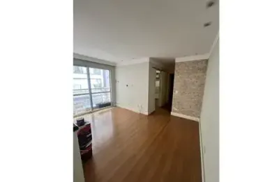 Apartamento de 2 dormitórios próximo a estação são judas