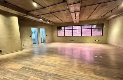 Conjunto comercial na vila olímpia - ambientes amplos e modernos