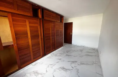 Sobrado com dois dormitórios e edícula na região do jardim aeroporto , zona sul de são paulo