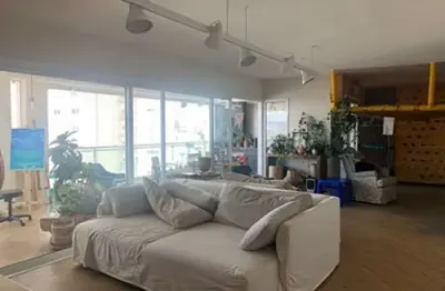 Apartamento com 3 quartos para alugar na Rua Pablo Picasso, 100, Água Branca, São Paulo