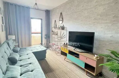 Apartamento com 2 quartos no bairro da aviação em praia grande!